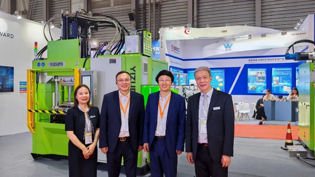 YIZUMI Shows New Products at RubberTech with New Industry Trends